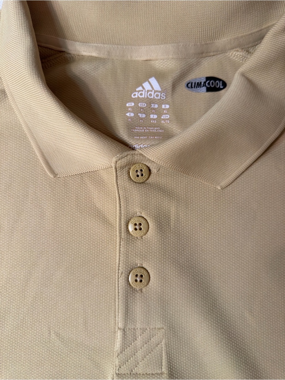 EUC Adidas Men's Polo Shirt Size 2XL Yellow Loose Fit Logo Golf Short Sleeves - Picture 2 of 9